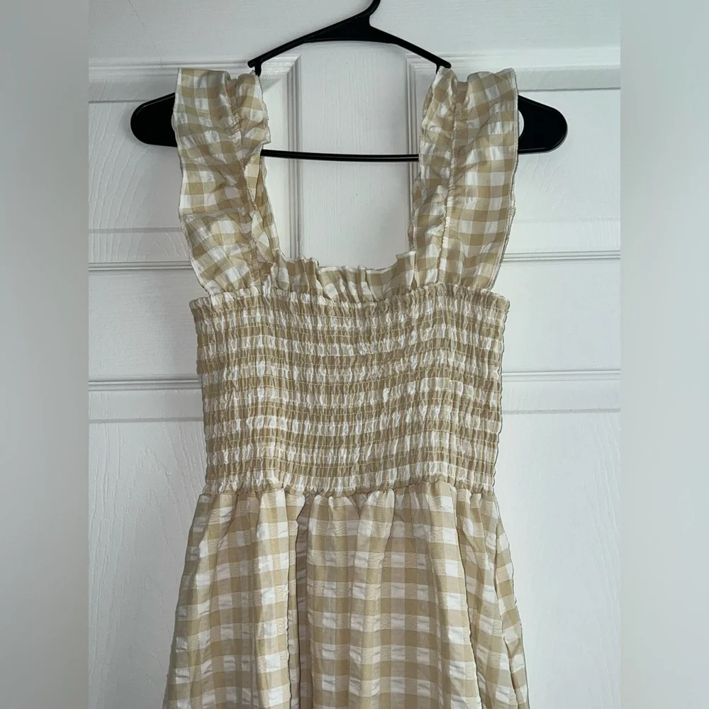 Chouyatou Tan & White Gingham Cottagecore Smocked Shirred Maxi Dress Medium - Picture 2 of 7